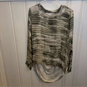 Olive green & cream abstract stripe artsy open back rayon top women’s medium